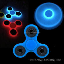 Glow in dark fingertips gyro / triangular rotation fingertips magic gyro/ LED flash decompression toys